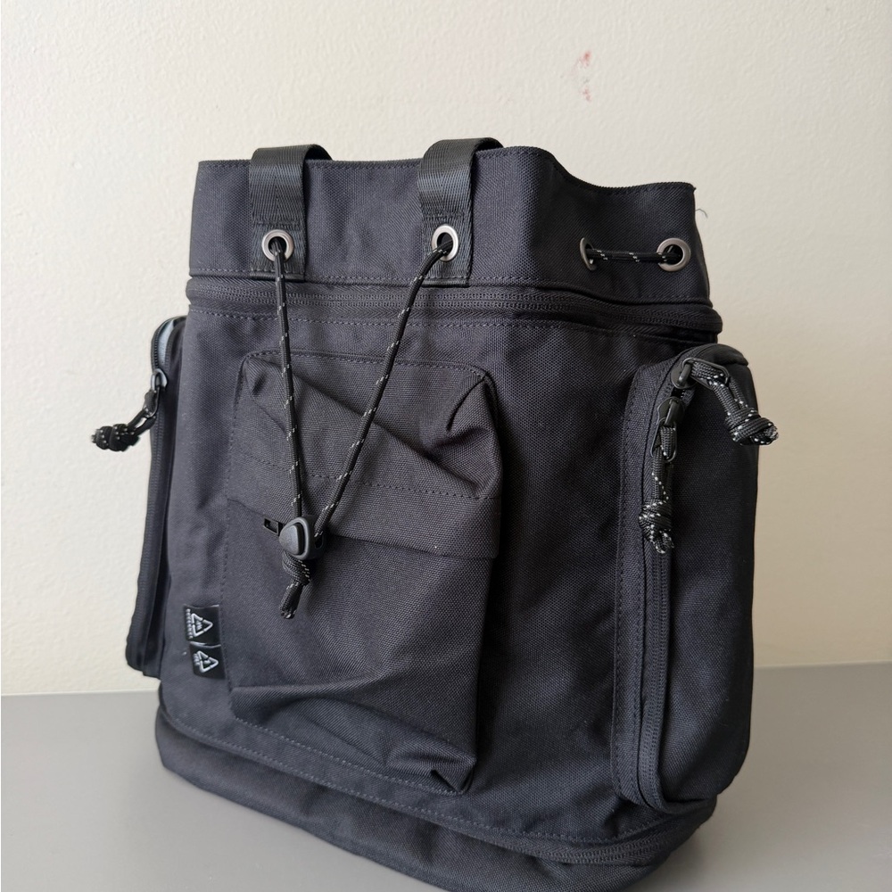 RARE Doughnut Pyramid Drawstring Backpack NWOT - Picture 5 of 9
